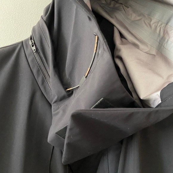 Off-White Equipment Black Technical Shell Jacket Windbreaker Water Repellent L‌‍ - Picture 6 of 16